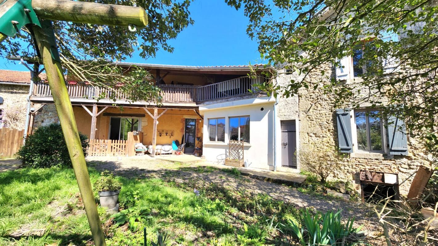 ENSEMBLE IMMOBILIER 443m² - Grange 200m² - TERRAIN 1291m²