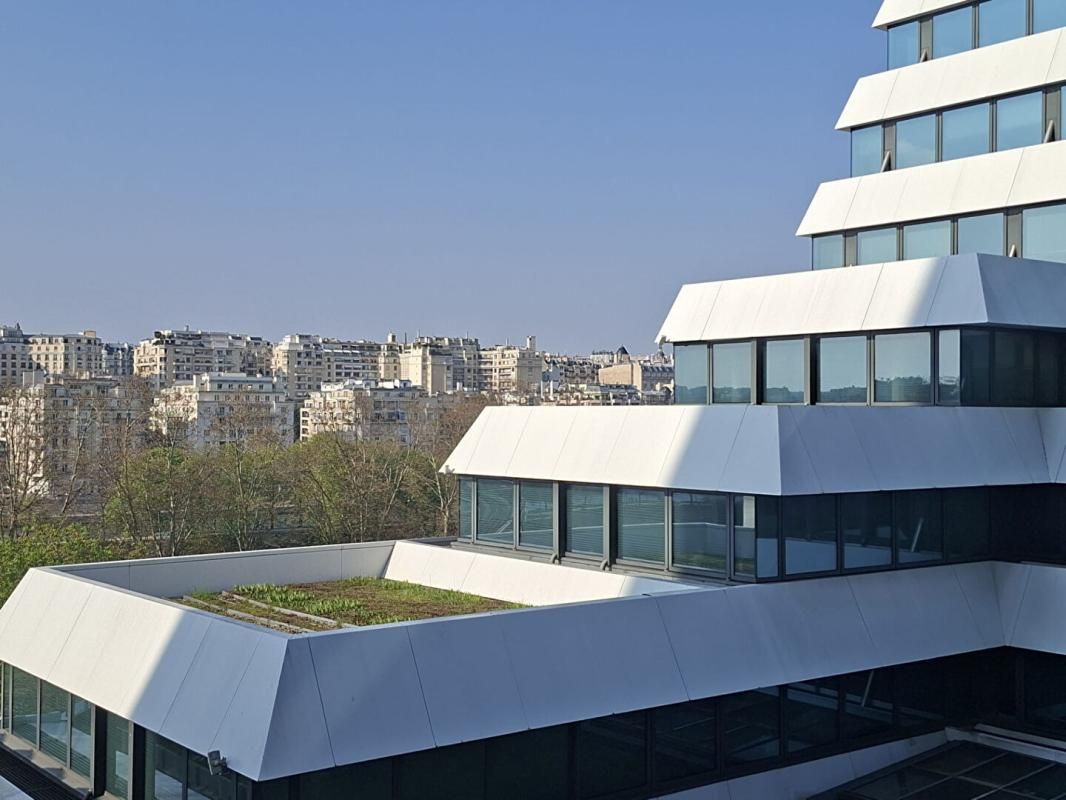 Rare grand studio vue Seine