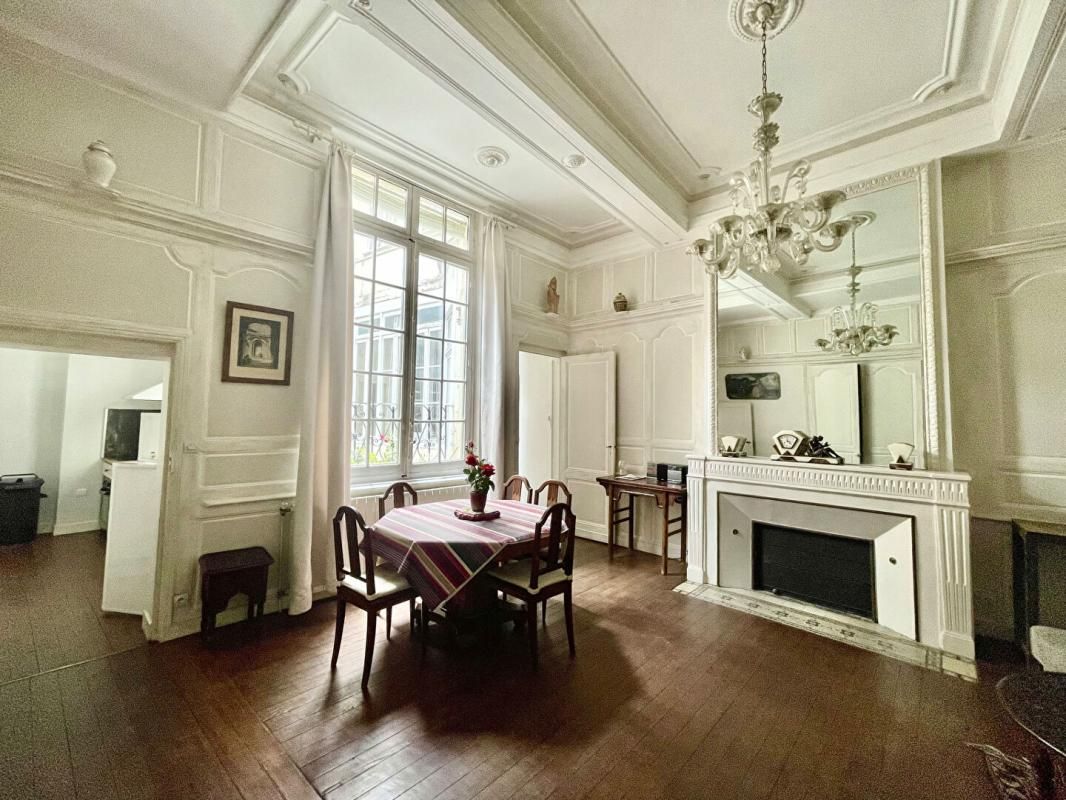 Vente T4 100m2 BORDEAUX (33000)