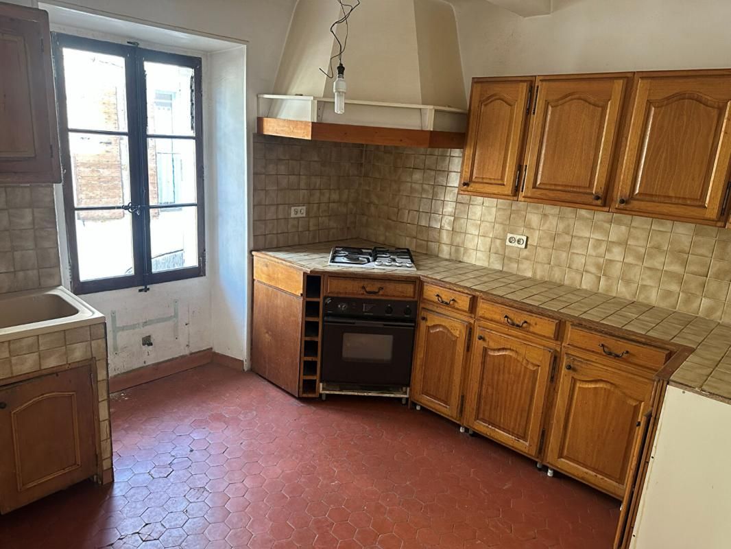 En exclusivité, Maison de village à Valensole composée de 2 appartements