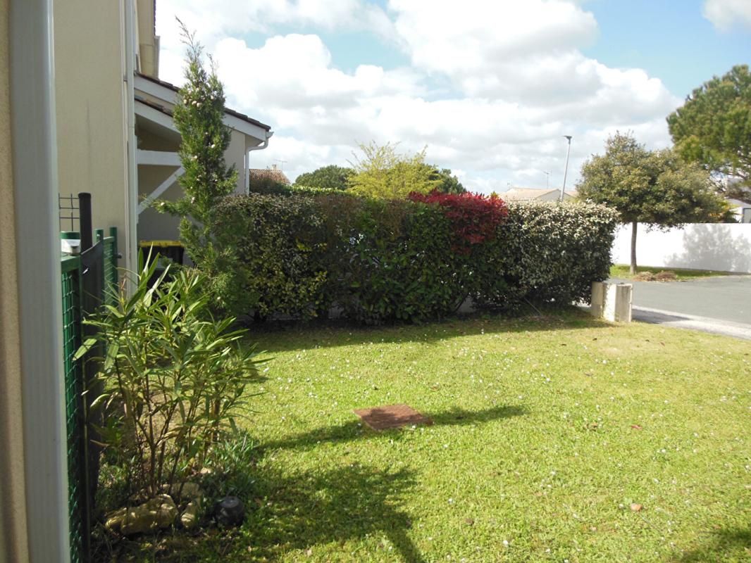 Maison 3 chambres avec jardin, garage et parking