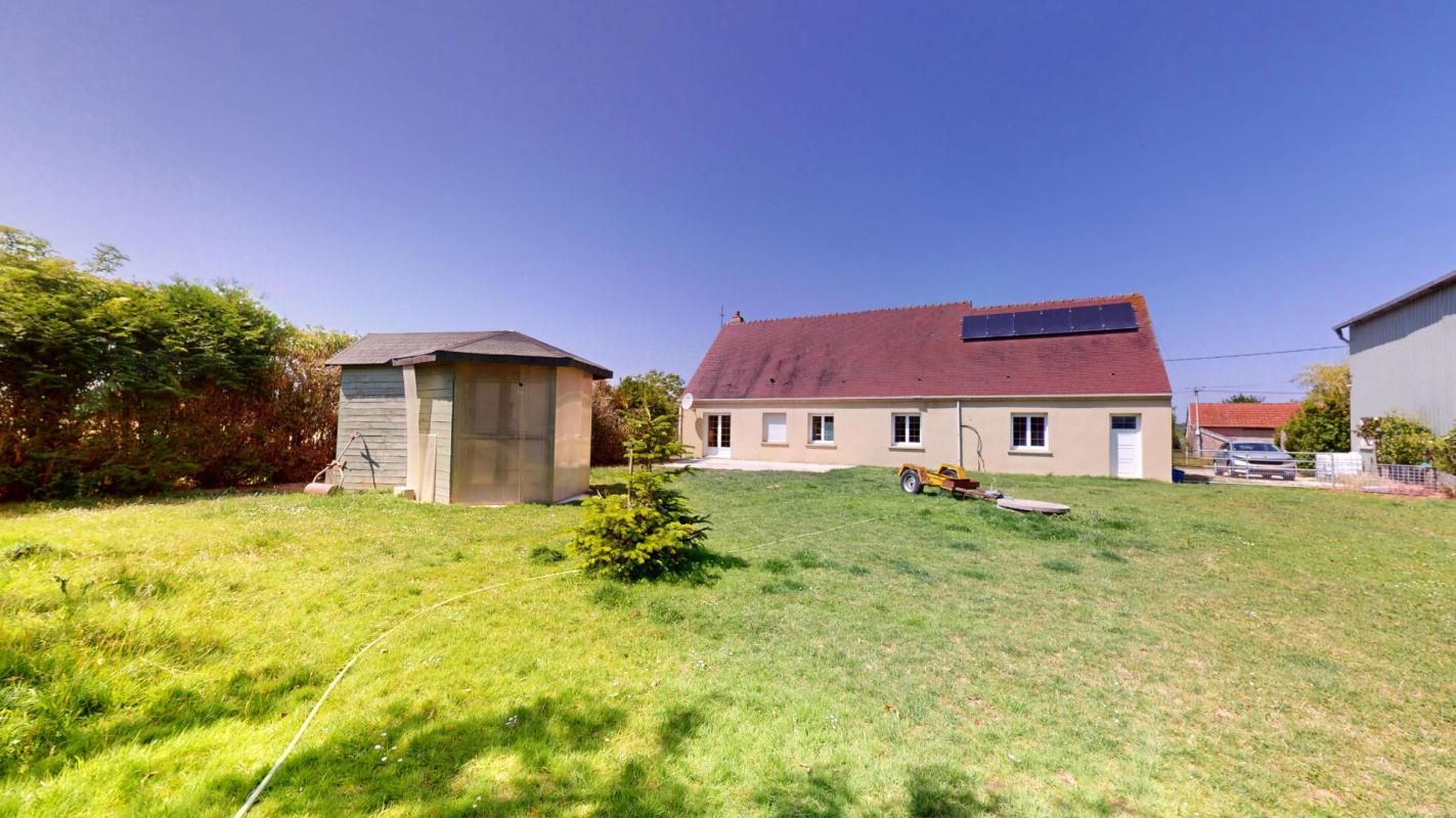 MAISON PLEIN PIED 5 pièces + 2 HANGARS + BOX CHEVAUX 630 000