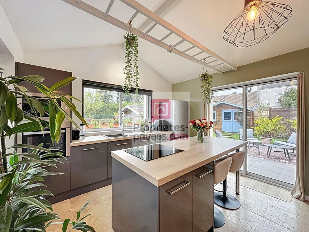 Maison duplex avec 1 chambre