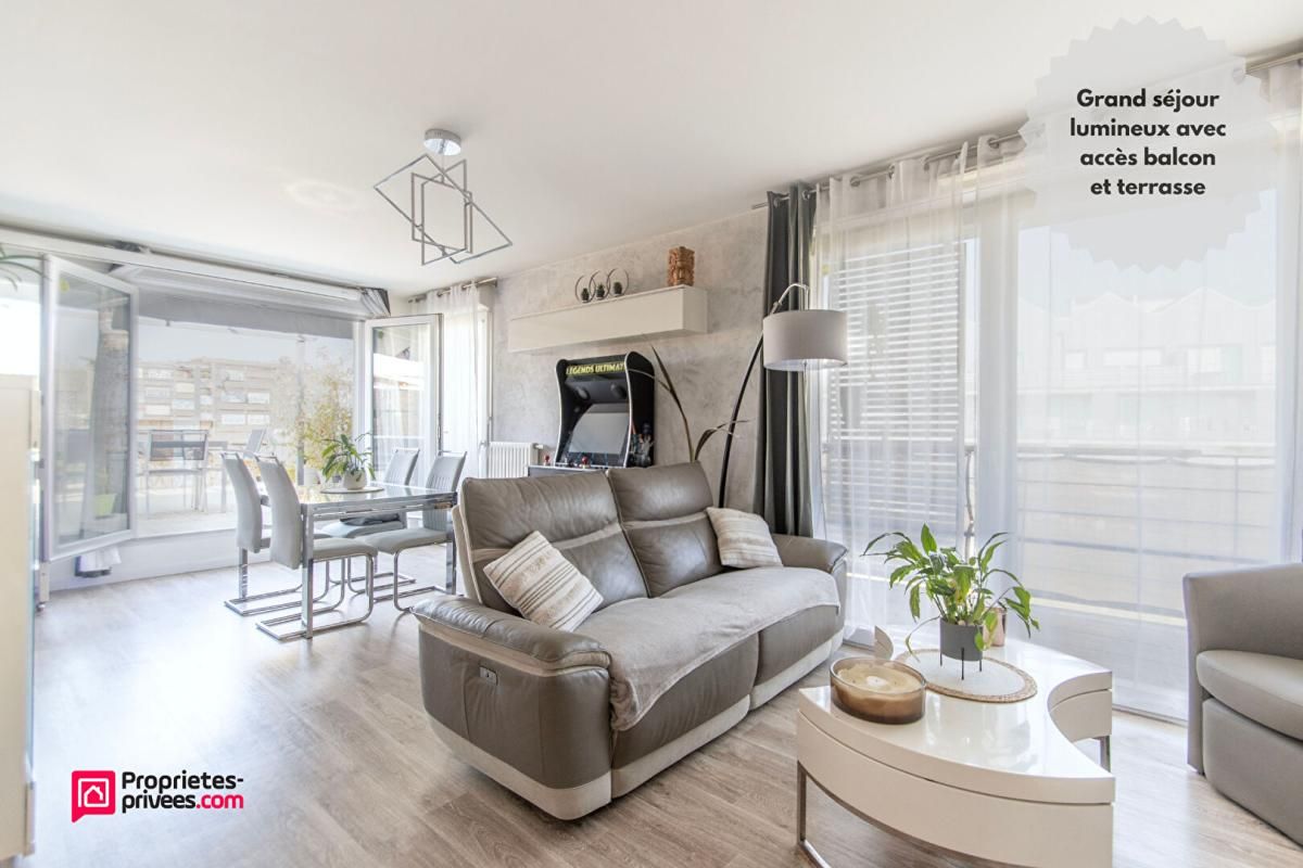 Appartement F4 84m² avec terrasse de 76m², 2 balcons + 2 parkings