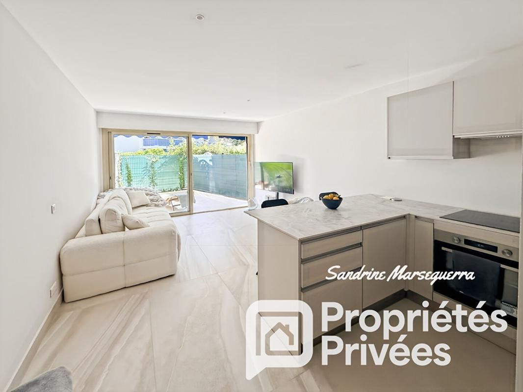 LE GRAND LARGE 2P traversant rez-de-jardin 2 terrasses