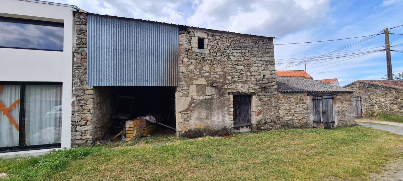 Grange à rénover Village Saint Hilaire De Clisson 75 M² sur terrain de 231 M²