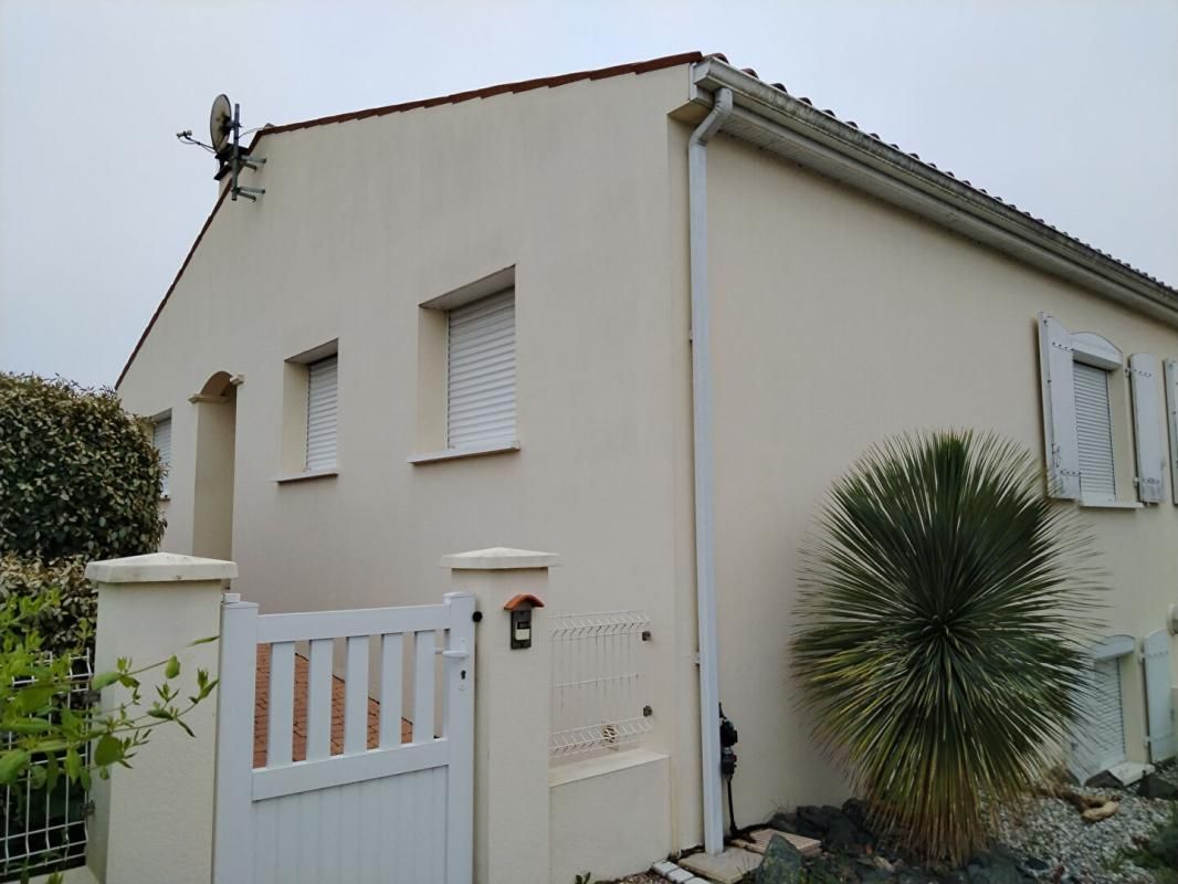 Maison à Royan 5 pièces 110 m2 avec jardin et sous sol total