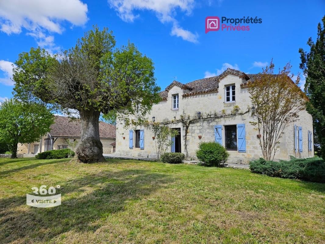 Propriété de charme - Maison de maître 245 m², Grange, piscine - 2 ha avec vue dominante