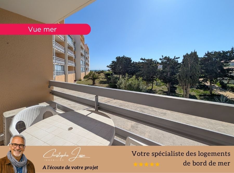 T2 avec terrasse et parking vue mer