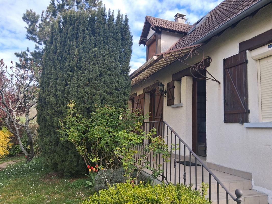 Maison 4 pièce(s) 138 m2