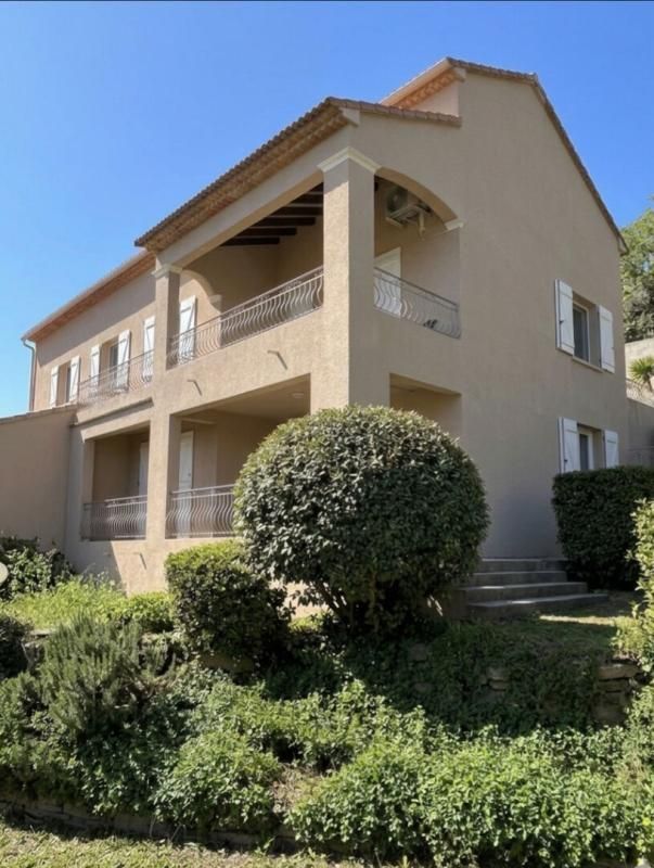 - VILLA FOLELLI 230 M² VUE MER PISCINE SECTEUR CALME