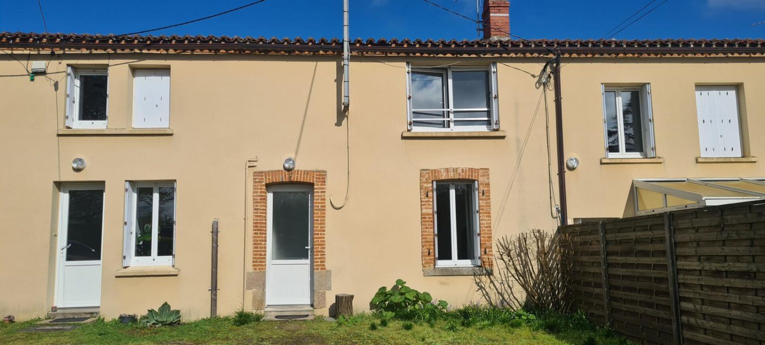 Maison Clisson 4P. 69.44 M² . 3 Chs . Jardin