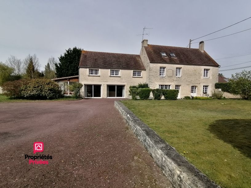 ARGENTAN (61200) charmante maison en pierres, 220 m2 environ, 3 chambres, Prix 279 760 honoraires 4 % inclus à la charge de l'acquéreur, soit 269 000 hors honoraires