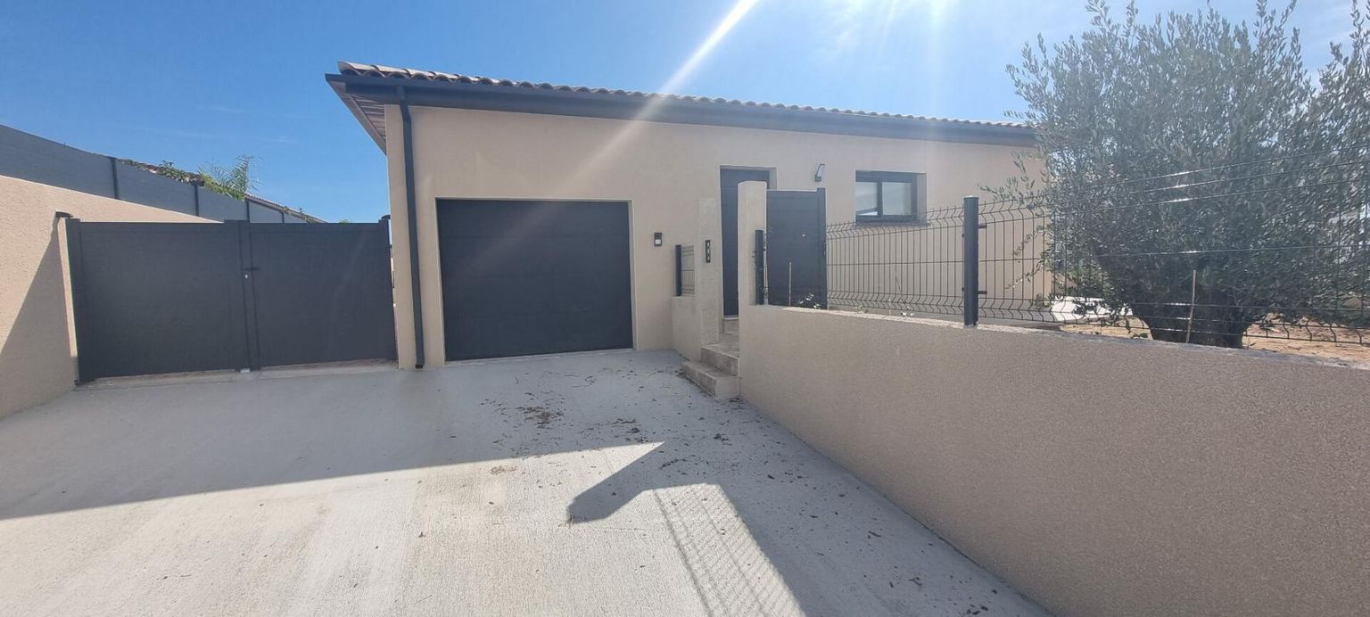 Villa Capestang 4 pièce(s) 109 m2 avec piscine sur 424 m² de terrain