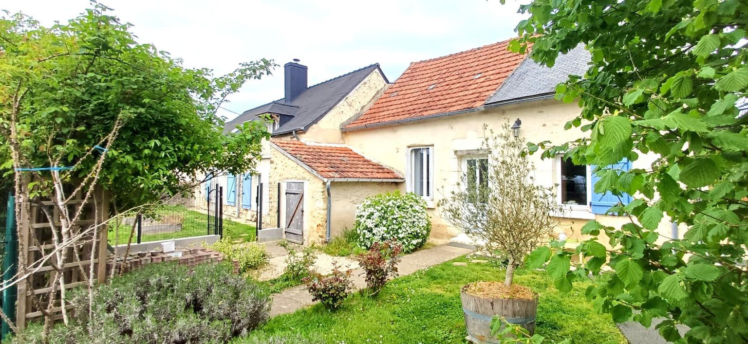 Maison d'environ 126 m2 située à 5 minutes de Baugé direction Angers