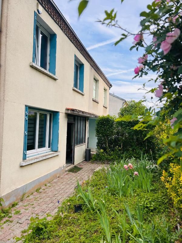 A vendre, maison de ville de type 4, aux portes de Périgueux 24000