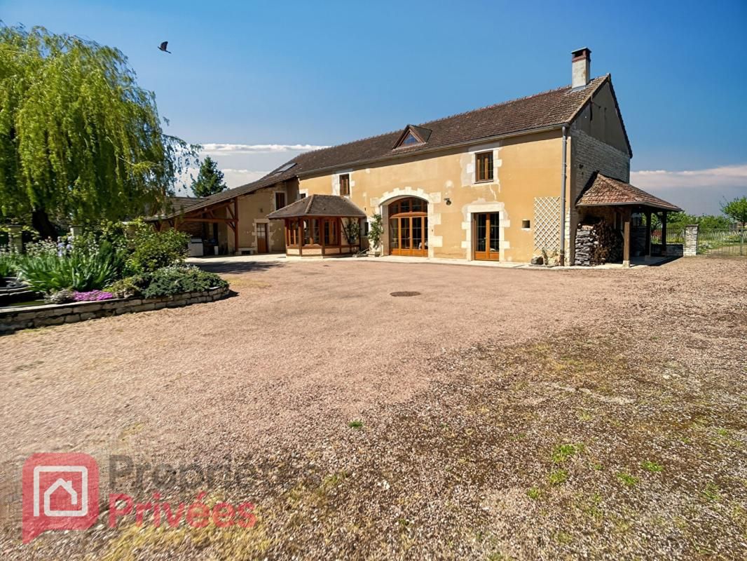 Corps de ferme Precy Le Sec 12 pièces 260 m2