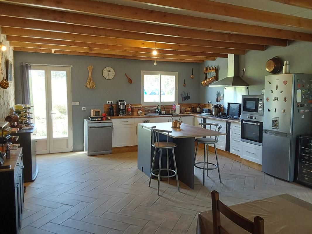 Maison Landeleau 4 pièce(s) 124 m2