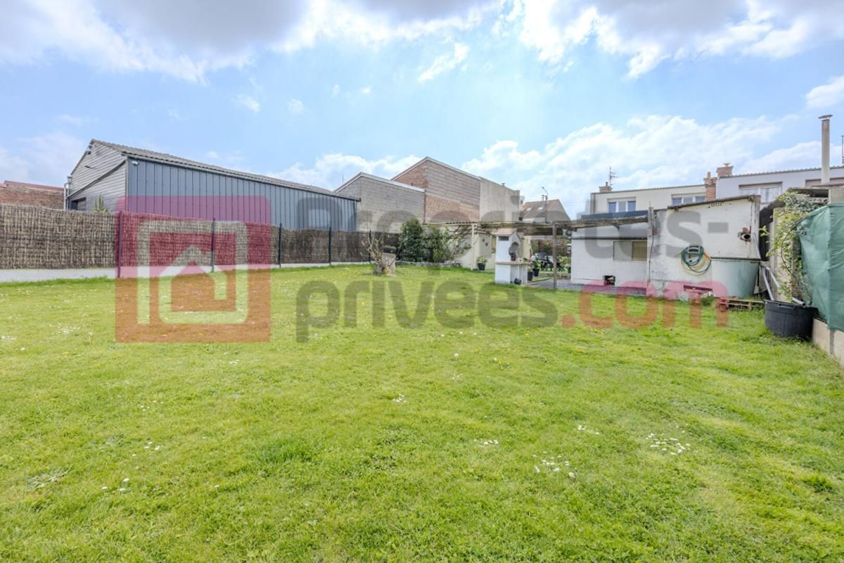 Grande maison 4 chambres sur 700 m² de terrain - Ostricourt