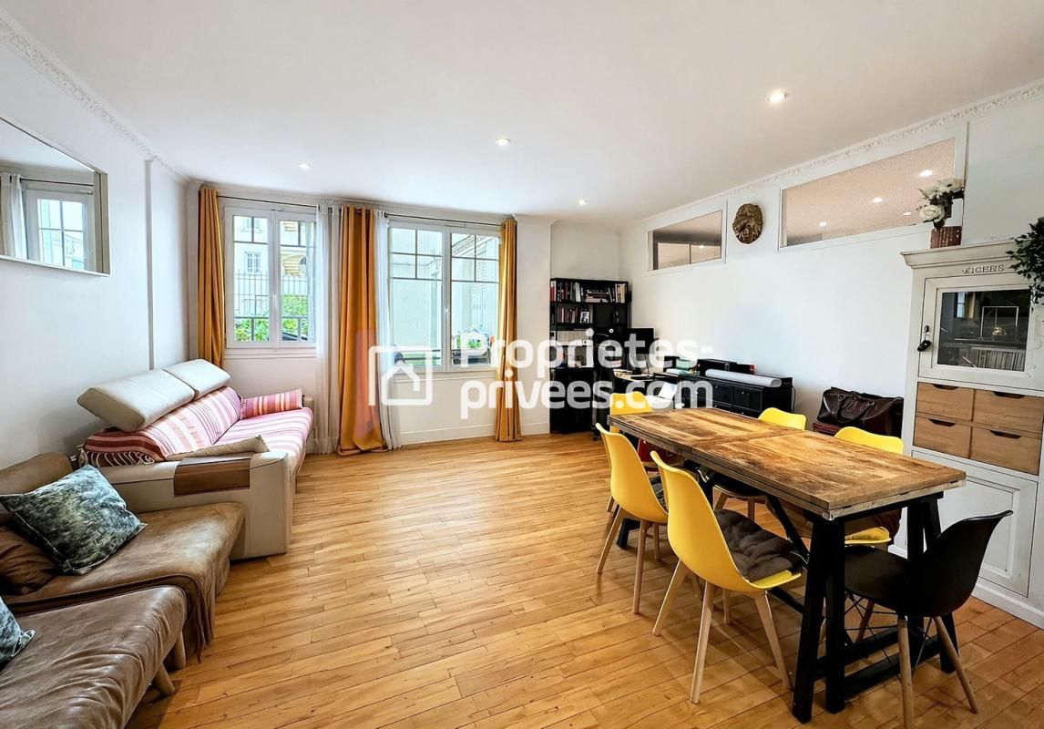 75015 PARIS - Profession libérale - Appartement T3 - 2 chambres - 61.7 m2 - Proximité Tour Eiffel