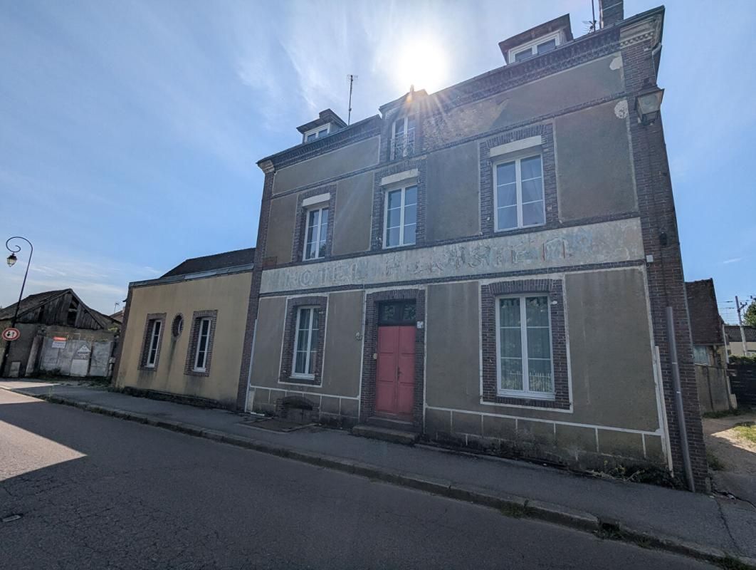 Propiété 7 pièce(s) 209 m2 (Ancien hotel)