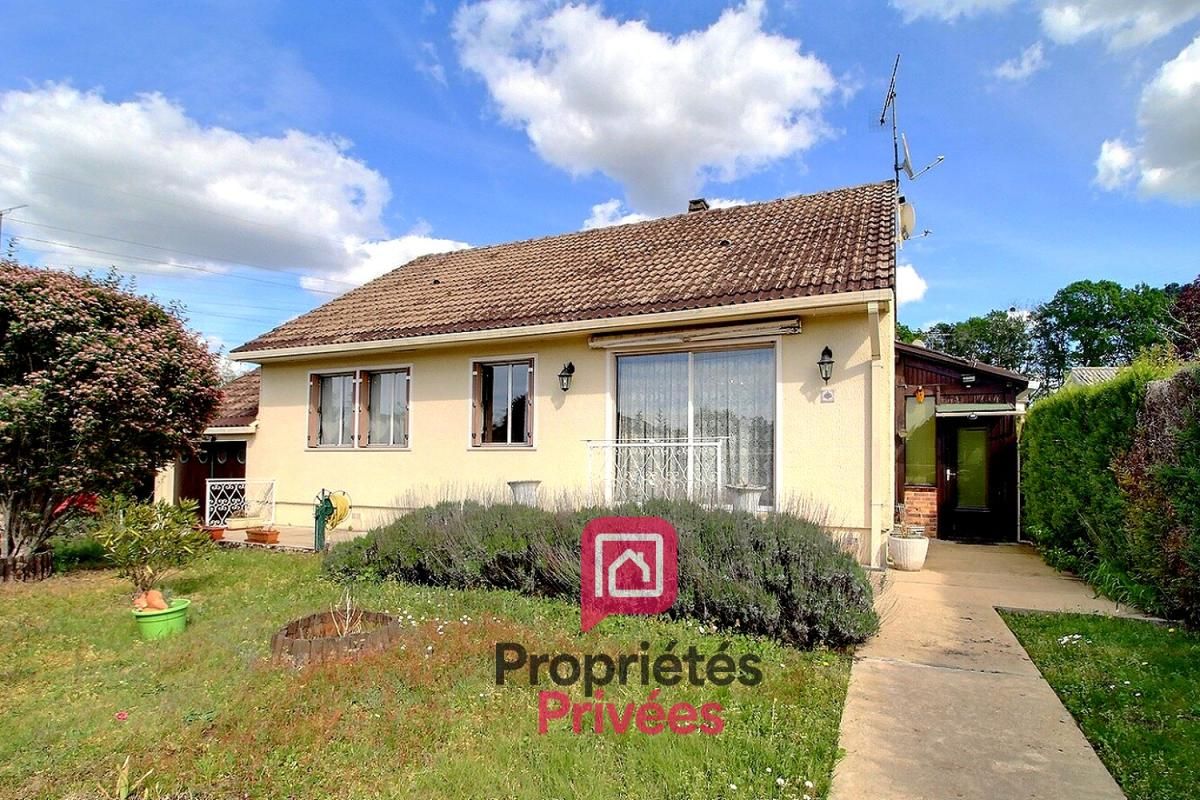 VILLEMANDEUR - Au calme, proche de tout - A VENDRE Maison 84 m2 - 3 chambres - Garage, avec jardin