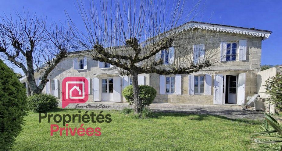 A 20 minutes de Saint-André de Cubzac - Au calme belle Girondine en pierre rénovée - 197 m2 habitables -7P- 4 Chambres - 2000 m2 de Terrain - Piscine