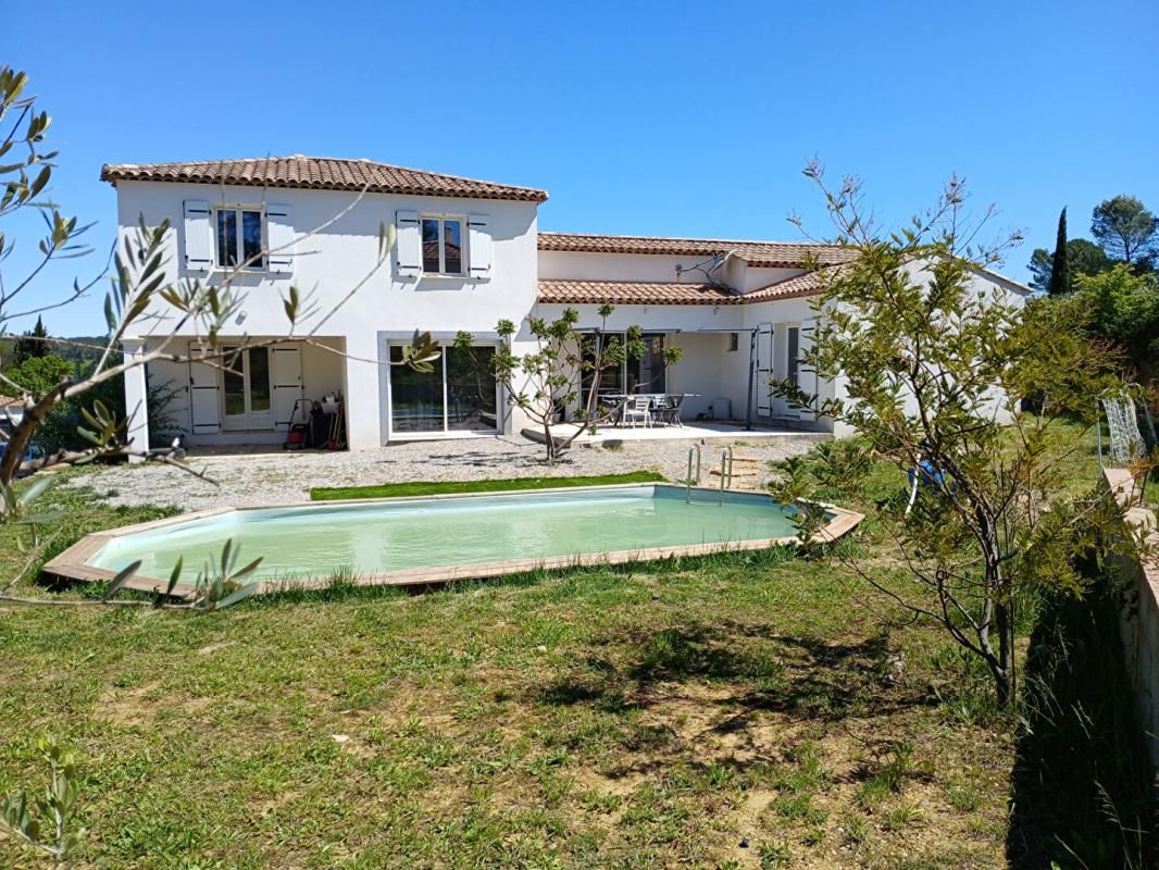 Villa récente 6 pièces 150 m2 - LE VAL