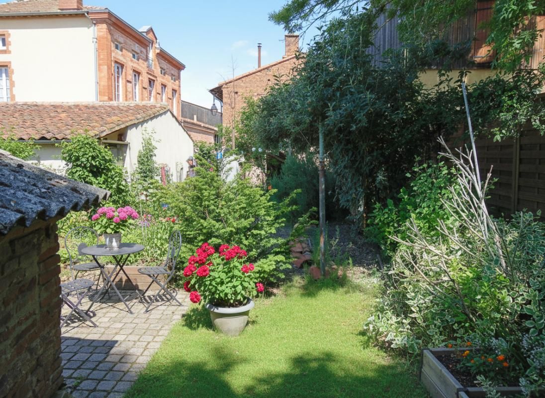 Nailloux centre Maison Lumineuse 169 m² 4 ch Vue Pyrénées Jardin et Double accès