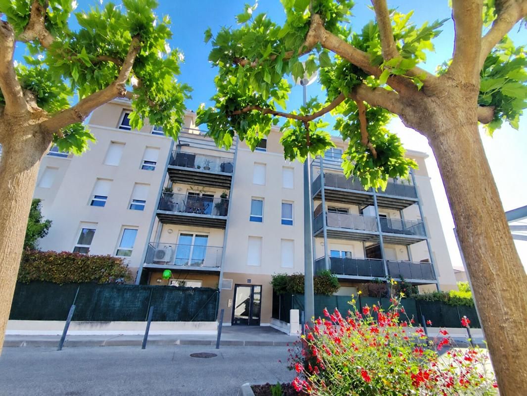 Marseille 12ème T3 avec balcon + parking Résidence calme et sécurisée