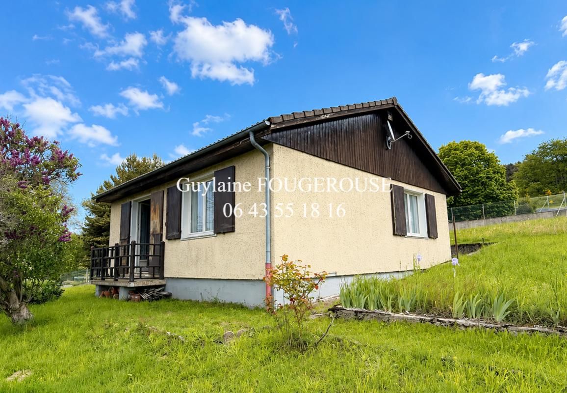 Maison de plain pied Saint Antheme avec terrain