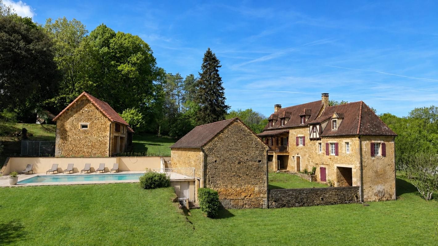 Maison Sarlat La Caneda 8 pièce(s) 160 m2