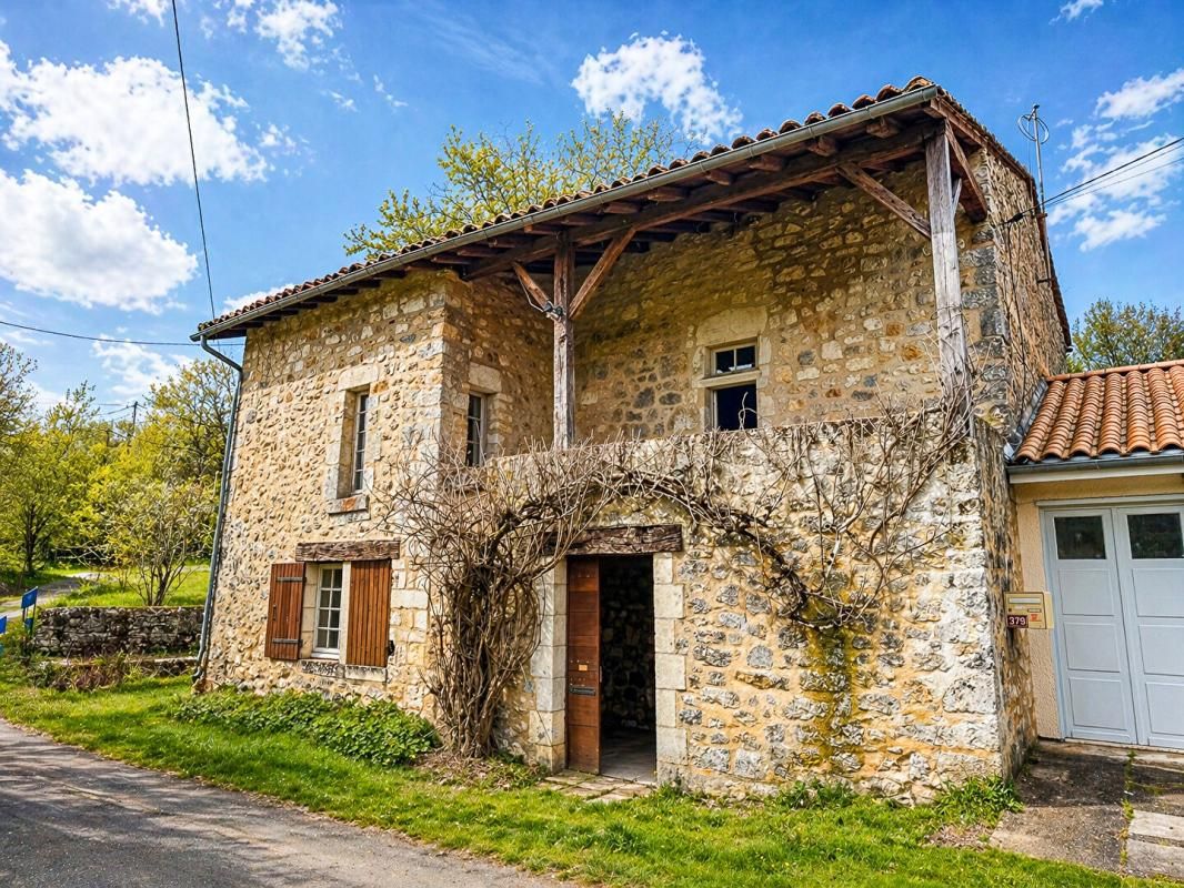 Charmante maison en pierres type 4, à Brantôme En Périgord 24310