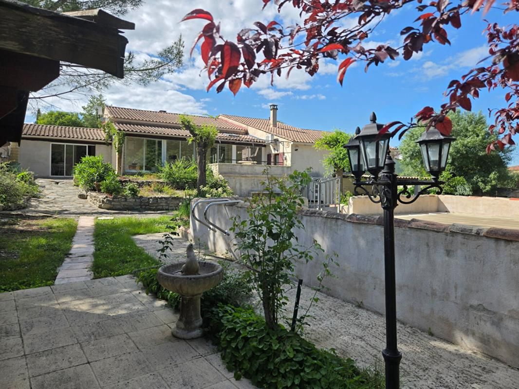 Villa sans vis à vis de 120.68 M2 avec piscine et terrain clos de 2680 M2