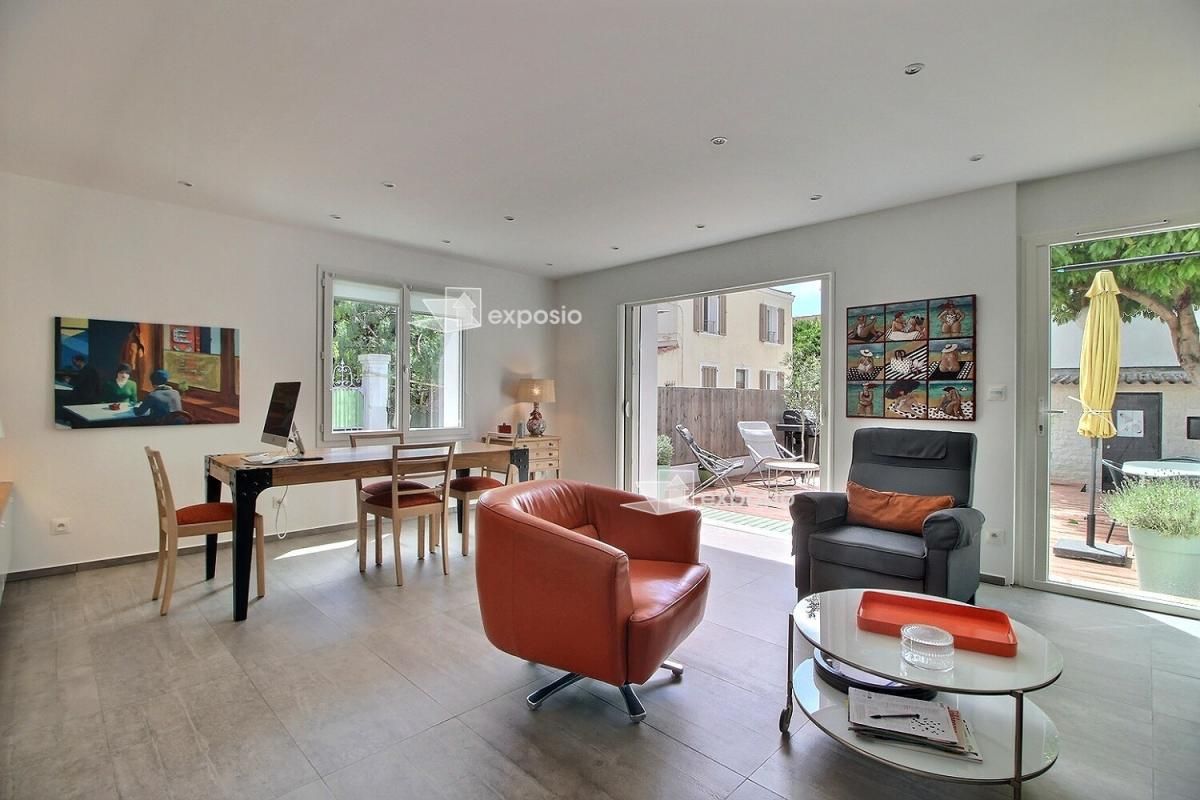 Belle maison de ville rénovée La Seyne Sur Mer -110 m2 - 444 000