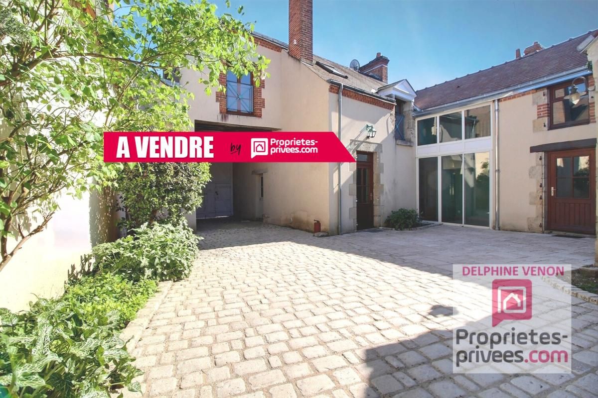 Maison de 200 m² avec vie en plain pied + grange et cave voutée sur un terrain de 525 m² en hypercentre de Châteauneuf sur Loire