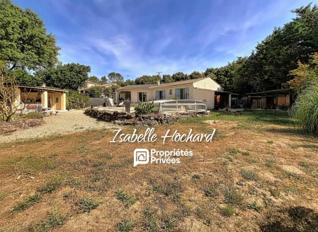 Villa familiale de plain-pied avec piscine et prestations de qualité ? Sainte-Anastasie-sur-Issole