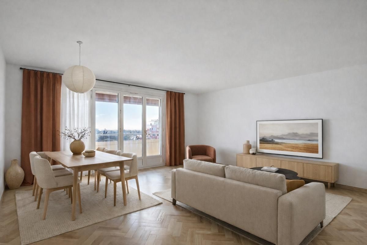 HYERES EST ! T3 de 84m2 - 4 terrasses et cave