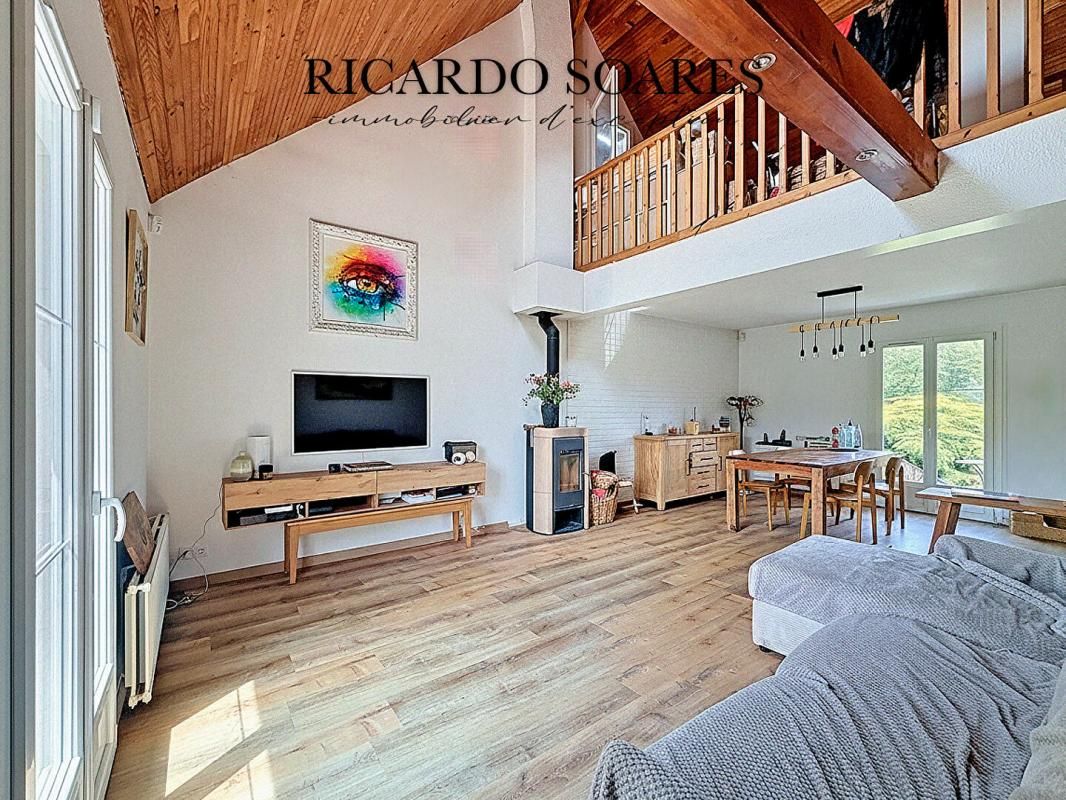 60940 ANGICOURT - MAISON FAMILIALE 114m2 AU SOL / 3 ou 4 CHAMBRES / SOUS-SOL TOTAL / TERRAIN 1215 m2