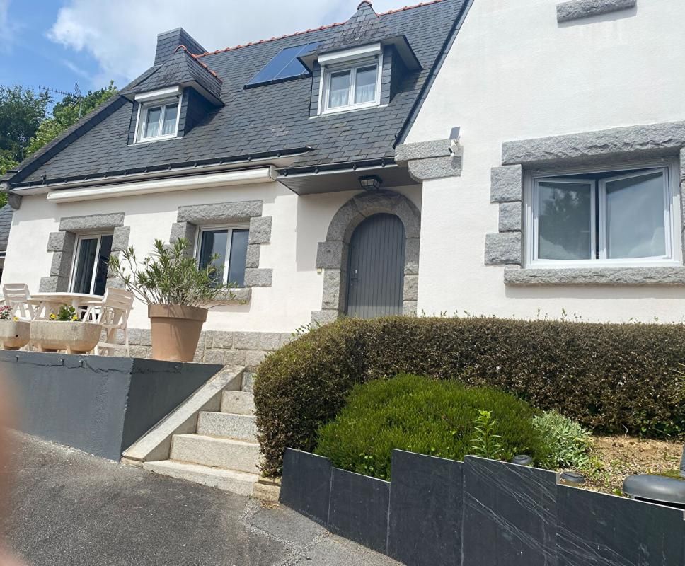 Maison Savenay 7 pièce(s) 143 m2, jardin, garage et dépendances