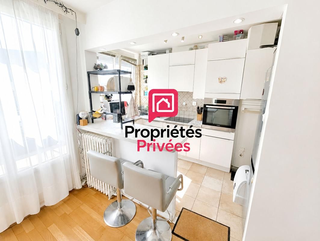 DEPT 75 - PARIS 15 EME- Appartement 4 pièce(s) 66 m2, balcon, cave