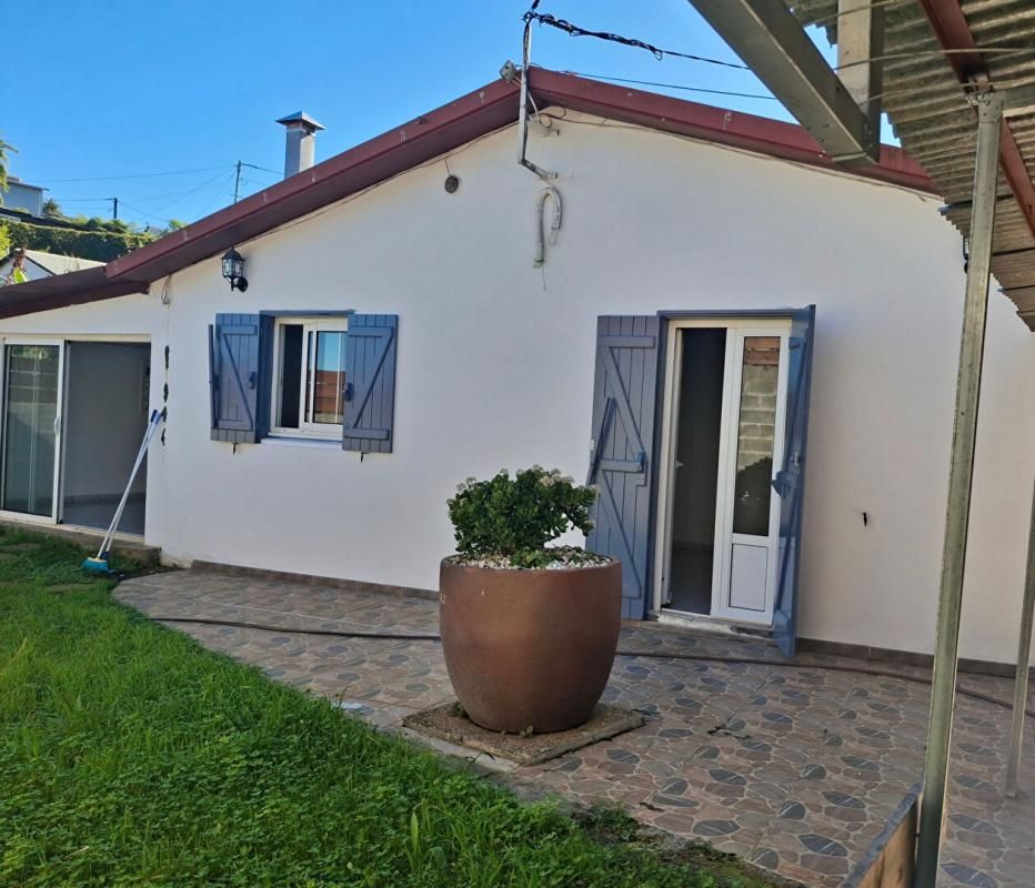 97430 Le Tampon maison 4 pièce(s) 120 m2 sur 565m² terrain clos