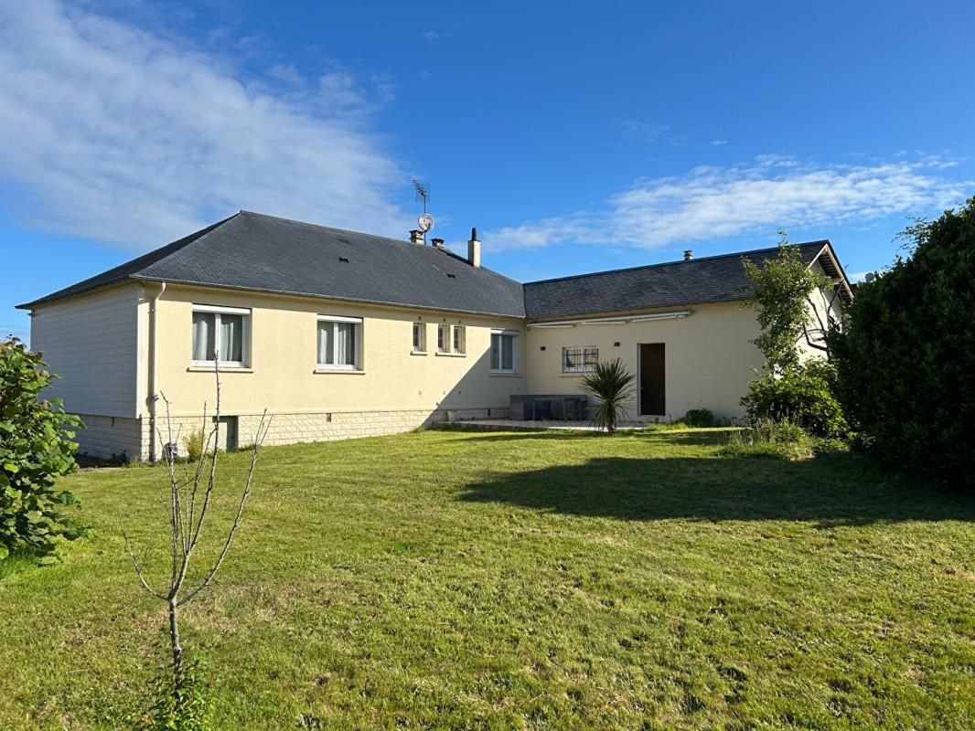 14100 Ouilly le Vicomte Maison plain-pied avec jardin 279 000 Euros