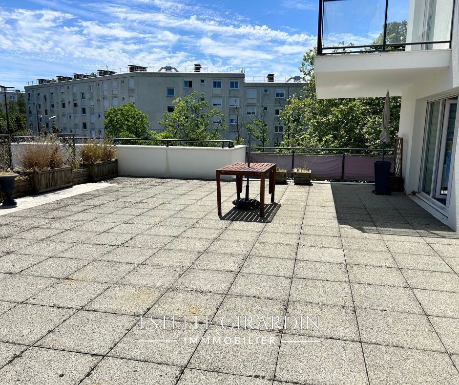 Appartement T3 avec terrasse, balcon et box - Nantes Géraudière
