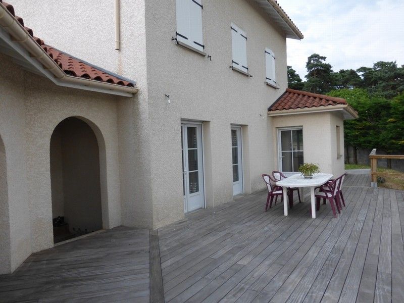 Maison 6 pièces 320 m2