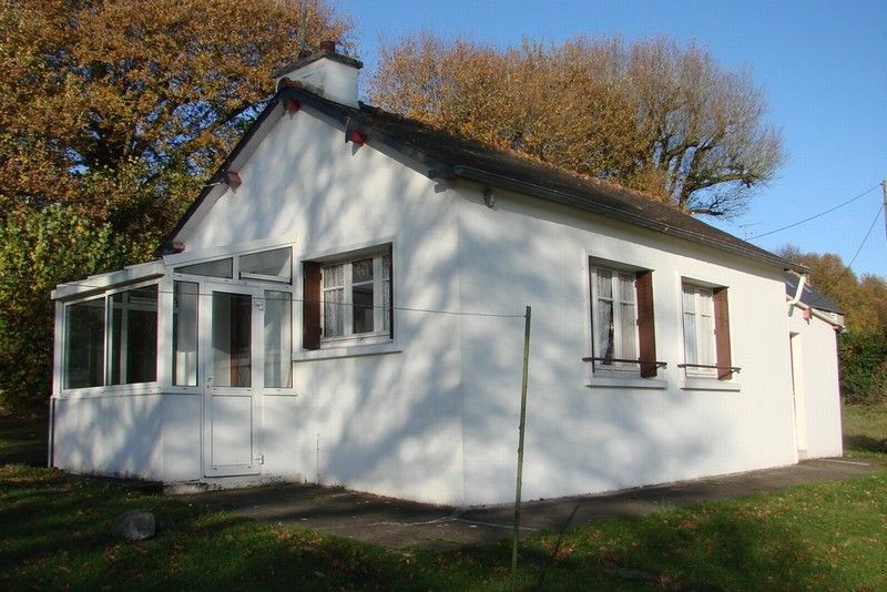 Bourbriac Petite Maison de Vacances  35 000 €