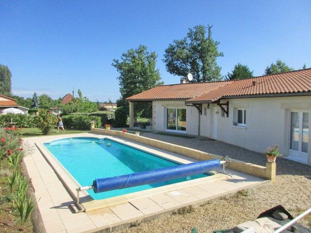 24580 ROUFFIGNAC : MAISON PLAIN PIED AVEC PISCINE