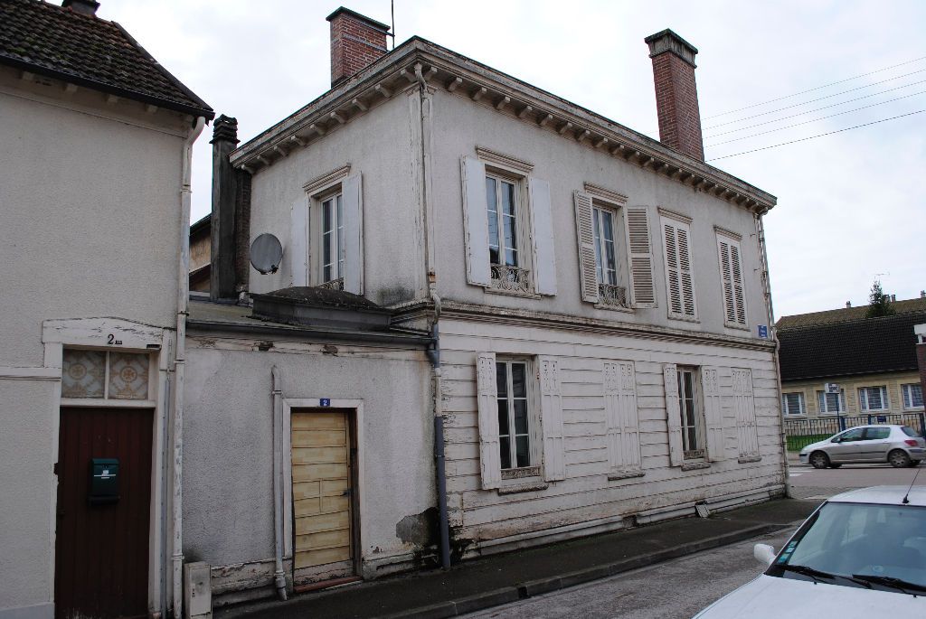 FAIRE OFFRE - Maison Arcis Sur Aube 4 pièce(s) 94 m2