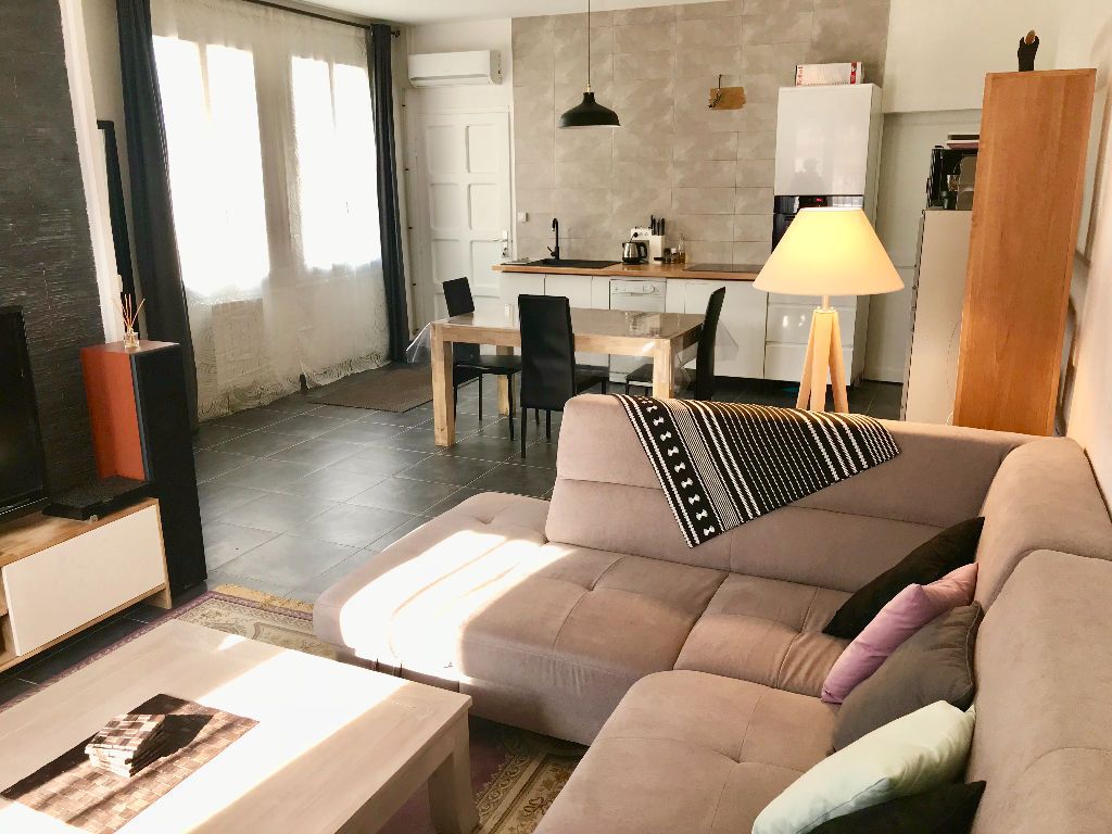 APPARTEMENT 2 CHAMBRES NEVERS AVEC PARKING