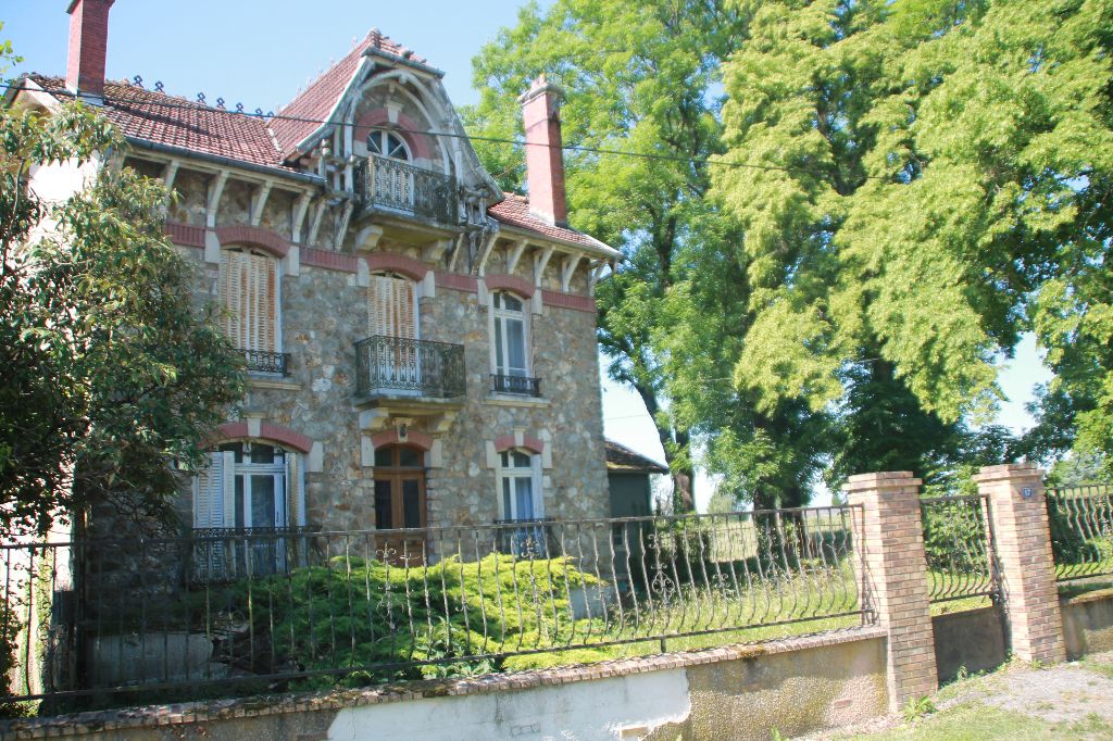 Maison de Maître 6 pièce(s) 200 m2